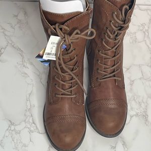 Size 13 boots fits like a 12